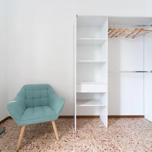 Spacious - 4 Bedrooms And 3 Bathrooms Apartament