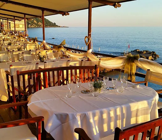 Hotel Cenobio Dei Dogi Camogli 4*,